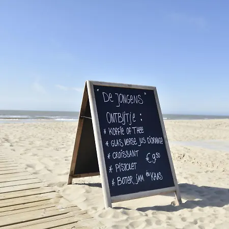 Апартаменты Quaint Apartment In Bergen Aan Zee Near Beach